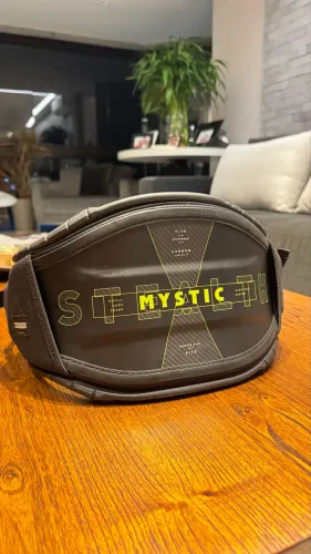 Trapézio Kitesurf Mystic Stealth Carbon Hard Shell M Premium Performance