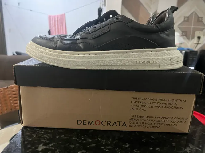 TENIS DEMOCRATA