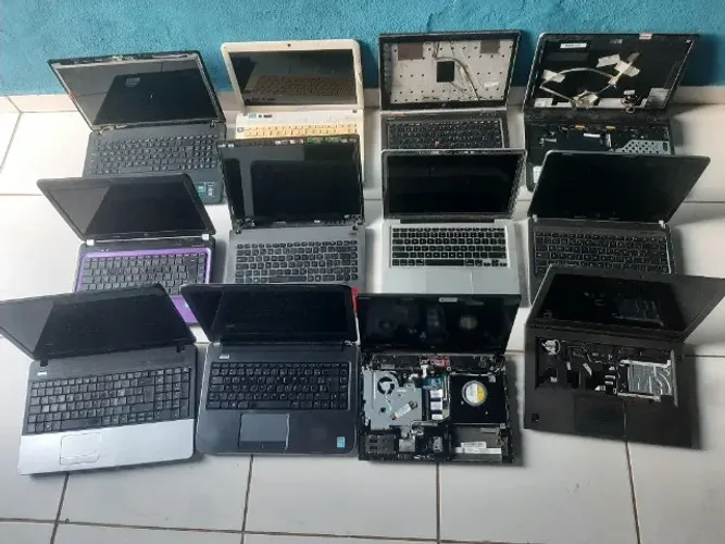 Lote de notebook ( favor ler o anúncio)