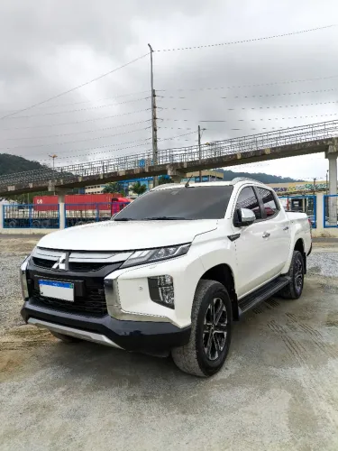 Mitsubishi L200 Triton Sport HPE-S 2.4 CD Dies. AUT 2023