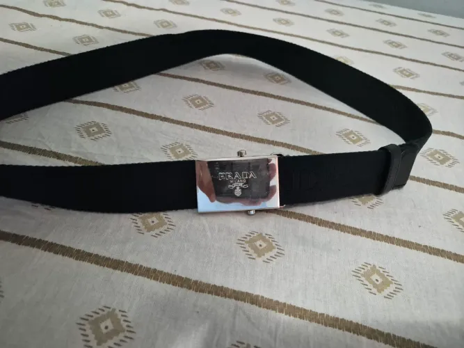 Cinto Prada Verde Escuro Masculino com Logo Gravada Original