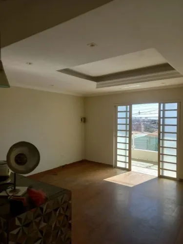Casa com 3 Dormitórios, com 110M² em Jardim Melilo por R$ 550.000. Imóvel Residencial em F