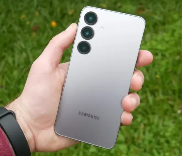 Samsung S25 Plus 256Gb perfeitas condições com caixa e acessórios 