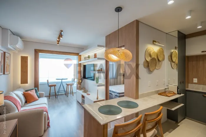 REMAX Vende Studio Mobiliado Exclusivo no Sirius Patriani- 27º andar- R$ 780.000,00
