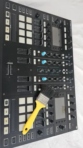 KONTROL S8