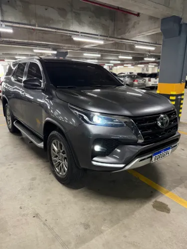 Toyota Hilux SW4 SRX 4X4 2.8 TDI 16V Dies. Aut. 2021