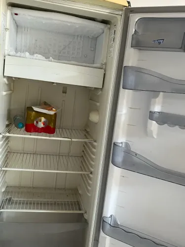 Curto e direto: Geladeira - Funcionando 100%