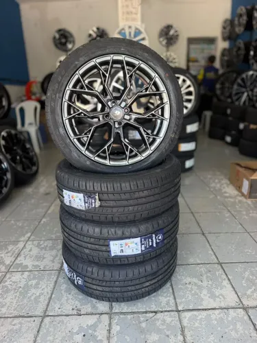rodas 18 na furação 4x100 tudo zero <br>6800