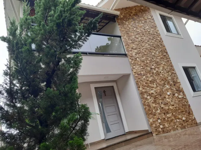 Casa a venda em São Lourenço MG