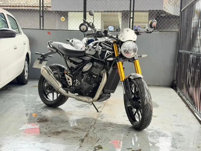 TRIUMPH SPEED 400