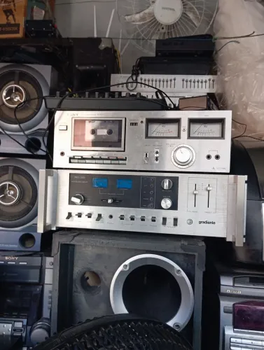 Som vintage. 300.00 valor mínimo o restante a combinar.
