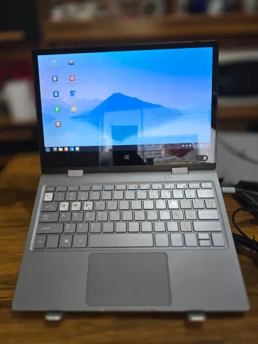 Vendo Notebook BMAX Y11+ TOUCH