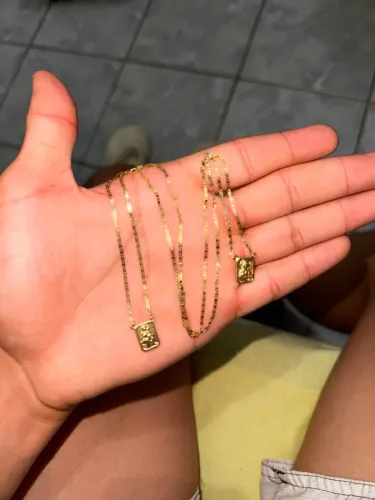 Escapulário em ouro, 18,