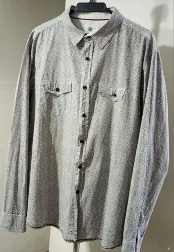 3 CAMISAS SOCIAIS MASCULINAS E 2 CAMISAS XADREZ CADA UMA TEM SEU PREÇO 