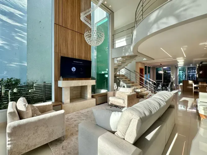 Condado de Capão, o condomínio mais procurado, casa com 04 suítes e decorada.