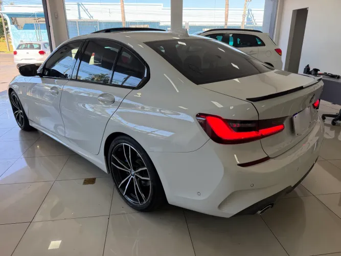 BMW 320I A 2.0 TB M Sport Activeflex 16V 4P 2022