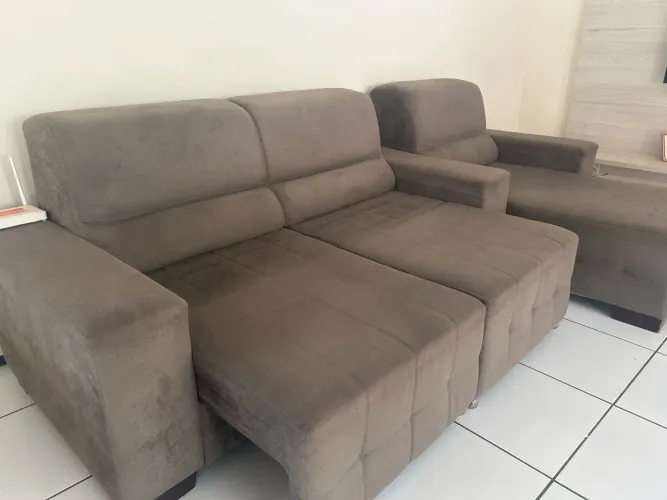 Sofá Retrátil A Venda R$- 2.000,00 