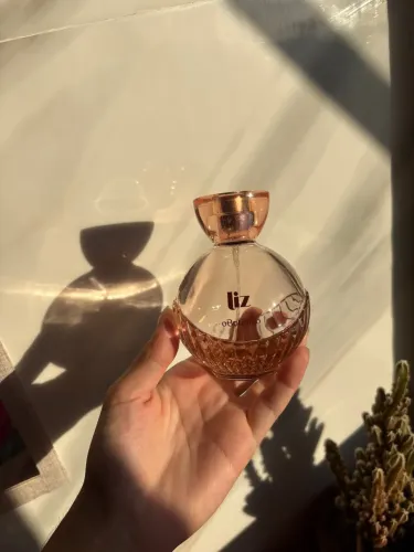 Perfume Liz tradicional (frasco vazio)