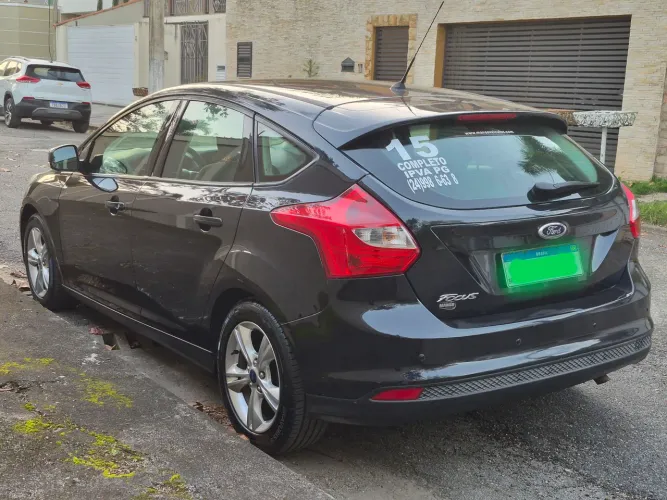 Ford Focus 1.6 S/se/se Plus Flex 8v/16v 5P 2015