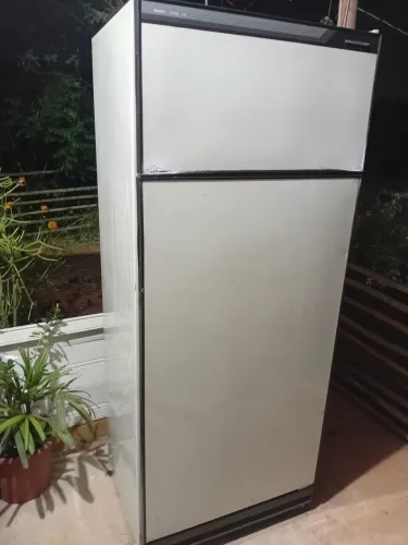 GELADEIRA DUPLEX BRASTEMP  220 VOLT   EM ÓTIMO ESTADO 