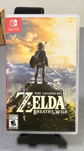 The Legend of Zelda Brearh of the Wild - Switch Mídia Física