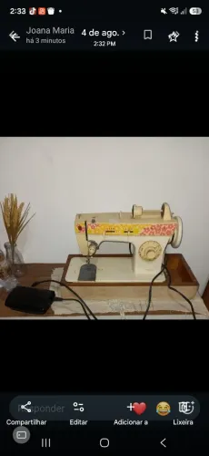 Máquina de costura Facilita antiga