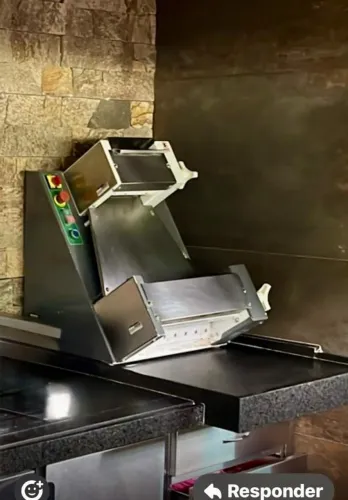 Modeladora de Massa Industrial - Padaria, Pizzaria e Restaurante