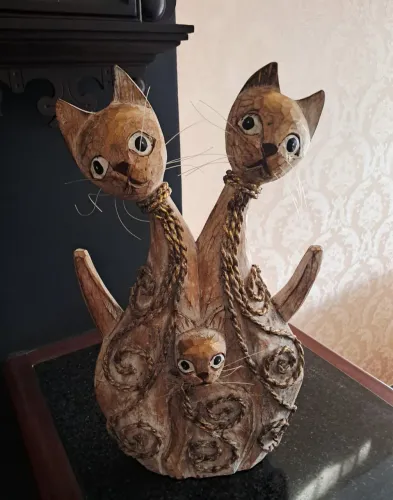 Escultura luxo enfeite talhado na madeira com relevo decorativo gato