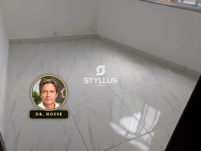 Casa de Vila com 2 Quartos, Terraço e 2 Banheiros em Piedade! M73P