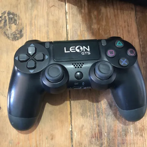 Vendo esse controle de videogame