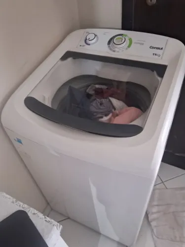 Maquina de lavar roupas , passa cartão de crédito 