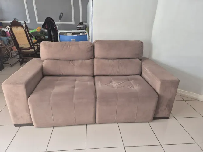 Sofá marrom reclinavel