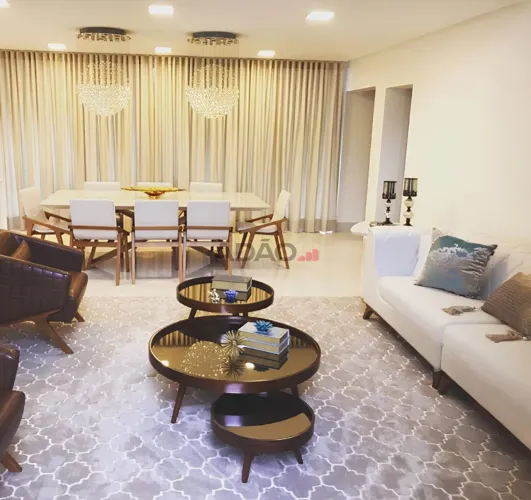 Casa Sobrado de Alto Padrão no Jardins Valência - Goiânia (GO) 4 suítes amplas, sendo 1 má