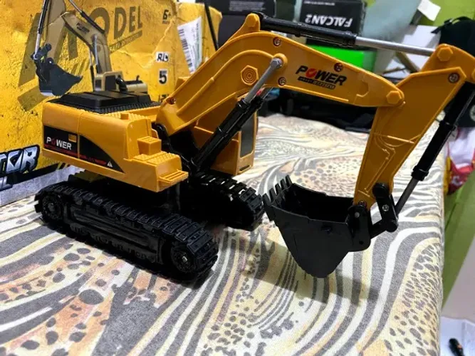 Carrinho Escavadeira Controle Remoto - Novo - Pronta Entrega!!