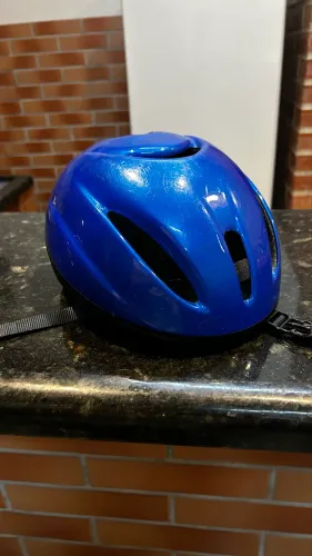 Capacete azul Bell