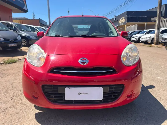 Nissan March SV 1.6 16V Flex Fuel 2013