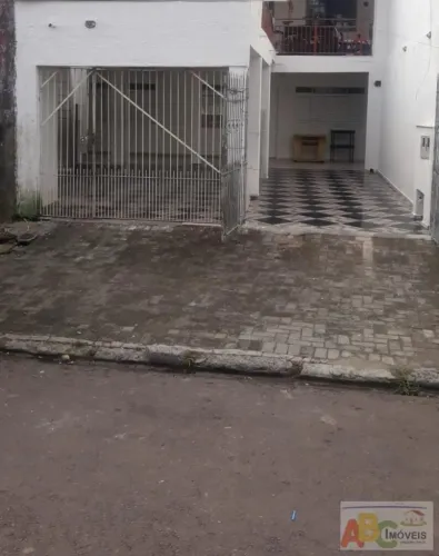 Sobrado para Venda em Curitiba, Prado Velho, 6 dormitórios, 2 banheiros, 2 vagas
