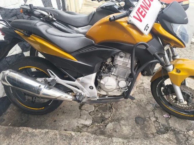 Cb300