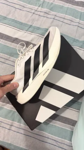 Tênis adidas EVO SL - branco - pouco uso