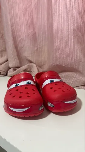Crocs Relâmpago McQueen Nº 35