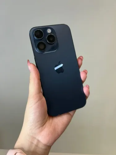 Seminovo - iPhone 15 Pro 128GB Titânio Azul 86% - Retirada Loja Savassi