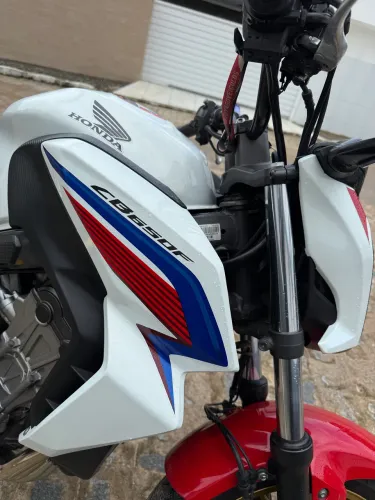 CB650F 2015 Extra