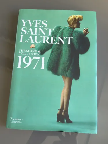 Livro Yves Saint Laurent 1971 