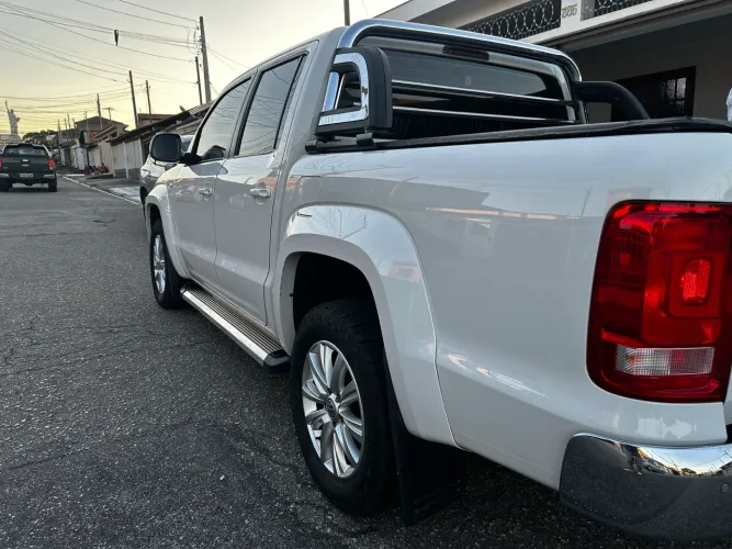 Volkswagen Amarok High.cd 2.0 16V TDI 4X4 Dies. AUT 2016