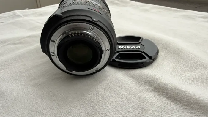 Nikon AF-S Nikkor 18-200mm 1:3.5-5.6 G ED