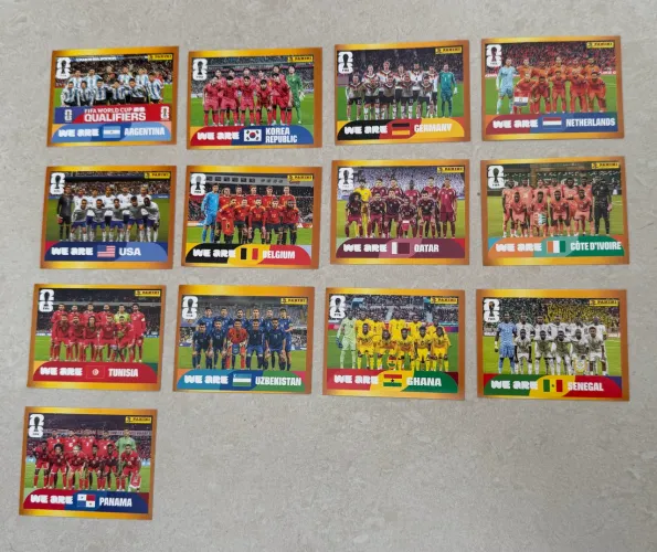 Figurinhas McDonalds seleções perfiladas borda dourada