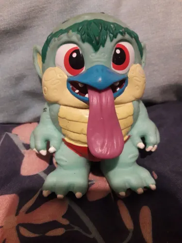 Brinquedo crate criaturas 10 cm