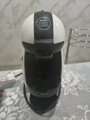 CAFETEIRA DOLCE GUSTO 220V
