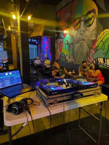  CONTROLADORA DJ PIONEER DDJ-SX + CASE ? CONTROLADORA PROFISSIONAL 