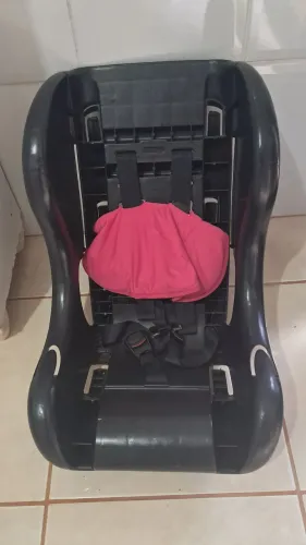 CADEIRINHA INFANTIL PARA CARRO - SEM ESTOFADO